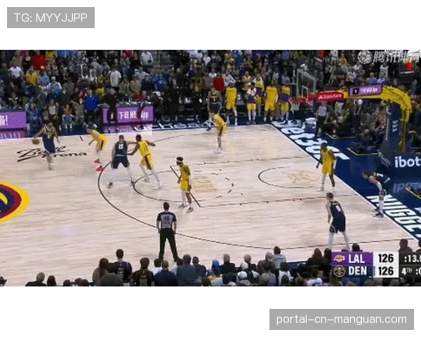 录像回放:最后两分钟裁判报告确认漏判,湖人险胜受益 录像回放:最后两分钟裁判报告确认漏判,湖人险胜受益